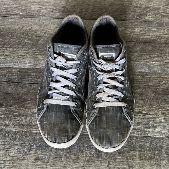 Puma Shoes - Picture 5 of 5